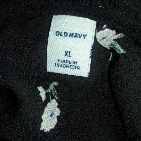 OLD NAVY BLOUSE - Picture 6 of 6